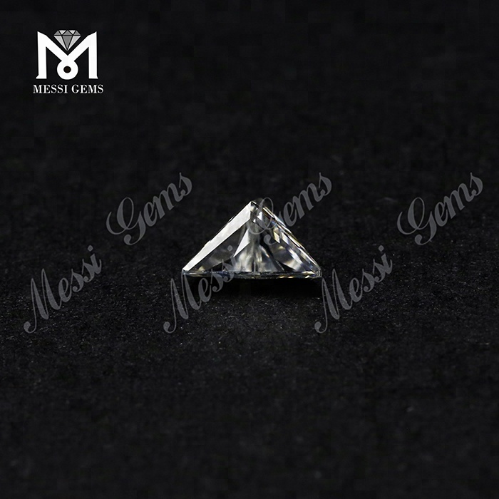 工場在庫モアサナイト ダイヤモンド 3x3 三角形形状 モアサナイト リング用