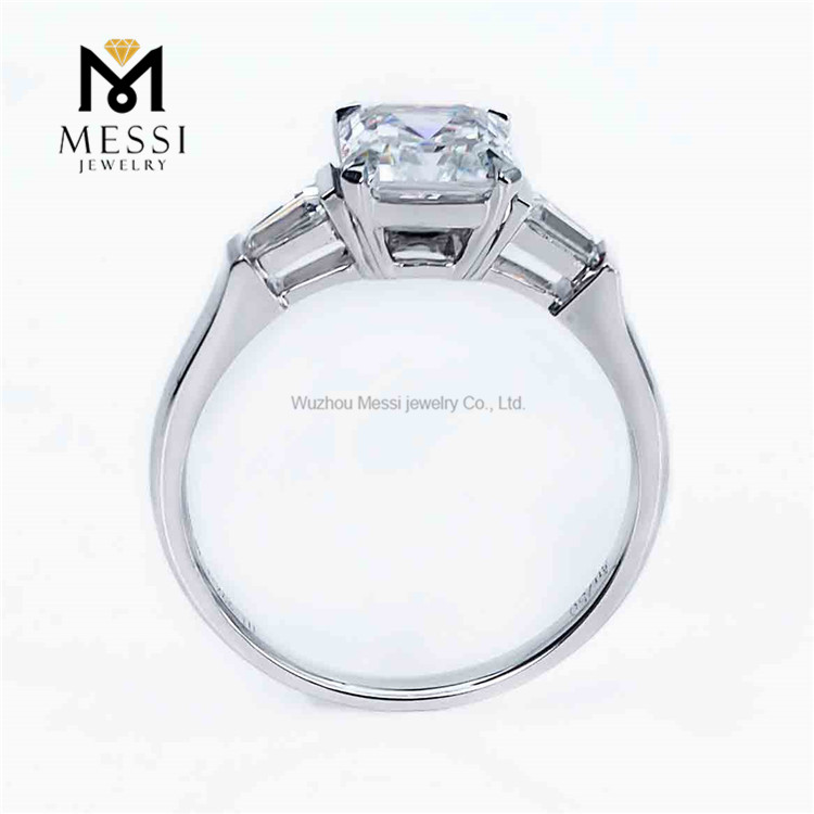価格モアッサナイトリングを設定する4つのプロング女性のための18k結婚指輪