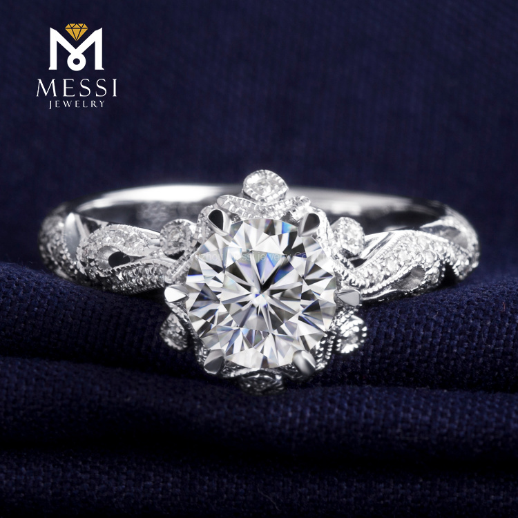 女性のための18K Moissaniteの結婚指輪