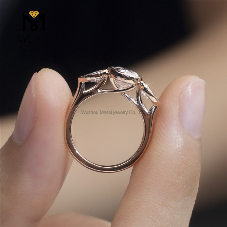 ラボダイヤモンドの婚約指輪